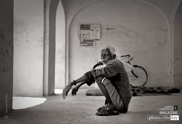 Photo of the Day | September 27 | Tomb Caretaker by Ashwin Kumar