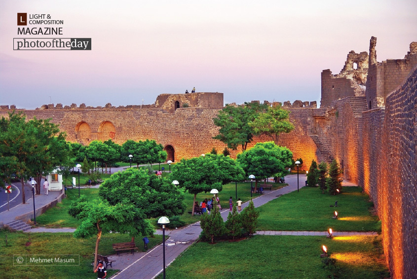 An Evening at Diyarbakır Castle, by Mehmet Masum