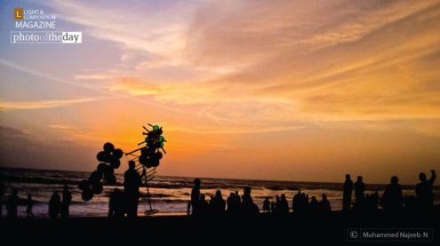 The Broken Balloon, by Muhammed Najeeb - Photojournalism, Photography Awards, Photo of the Day, Art Photography, Online Photography Courses