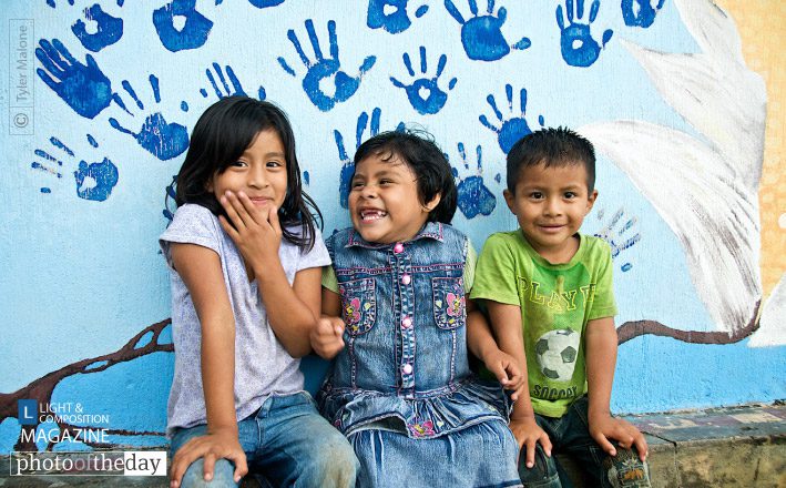 Children of Santa Anita, by Tyler Malone - Photojournalism, Documentary Photography, Color Photography,  Humanitarian Photography, Travel Photography