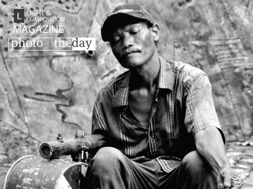 The Master and His Apprentice, by Tangguh Merdeka The Master and His Apprentice, by Tangguh Merdeka - Candid Photography, Photojournalism, Street Photography, Documentary Photography, Photography Awards