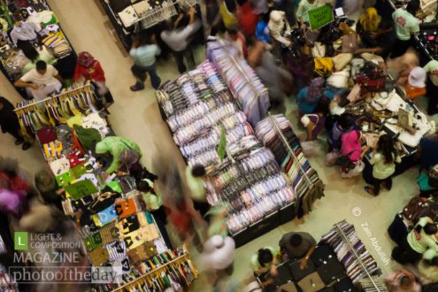 Shopping Frenzy, by Zain Abdullah - Motion Photography, Photojournalism,  Photography Awards, Photo of the Day, Zain Abdullah