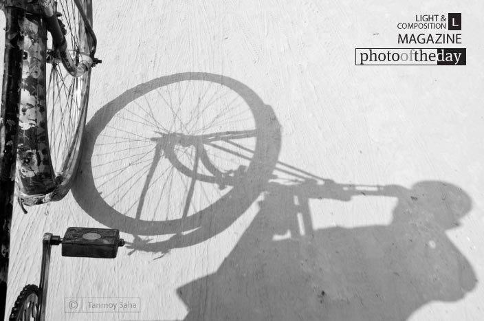 The Inner Shadow, by Tanmoy Saha The Inner Shadow, by Tanmoy Saha - Photojournalism, Black and White Photography, Documentary Photography, Photography Awards, Light & Composition University