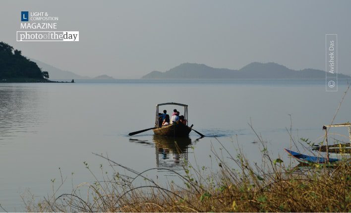 The Last Journey, by Avishek Das The Last Journey, by Avishek Das - Travel Photography, Photojournalism, Photography Awards, Award Winning Photography, Online Photography Courses