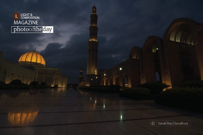 Marvelous, by Sanak Roy Choudhury Marvelous, by Sanak Roy Choudhury - Night Photography, Photography Awards, Photo of the Day, Art Photography, Online Photography Courses