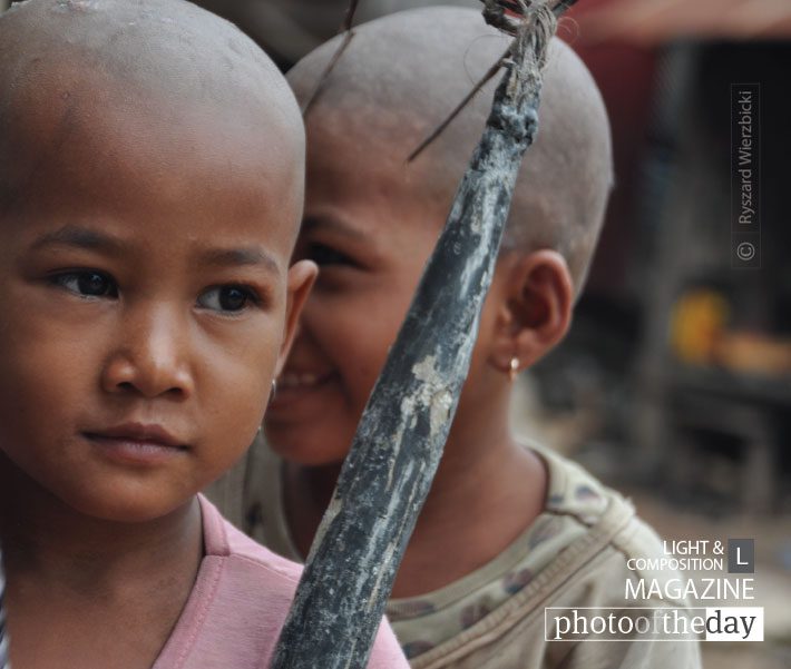 Young Nuns, by Ryszard Wierzbicki Young Nuns, by Ryszard Wierzbicki - Photojournalism, Candid Photography, Award-Winning Photography, Documentary Photography, Cambodia