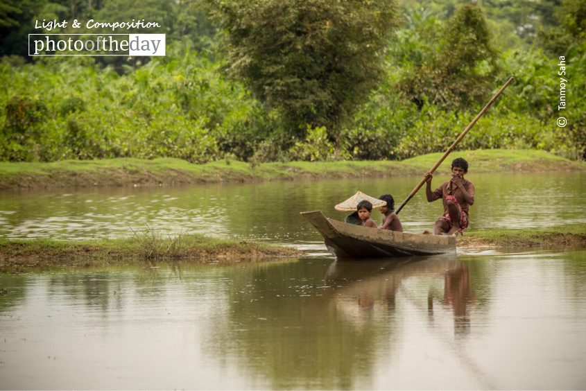 Searching for Fish, by Tanmoy Saha Searching for Fish, by Tanmoy Saha - Documentary Photography, Photojournalism, Award Winning Photography, Photography Awards, Art Photography