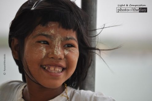 Wind, by Ryszard Wierzbicki - Photojournalism, Portrait Photography, Award Winning Photography, Ryszard Wierzbicki, Photo of the Day