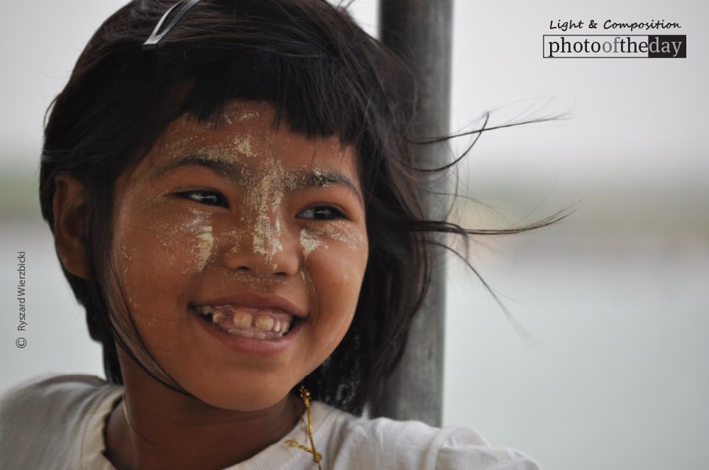 Wind, by Ryszard Wierzbicki Wind, by Ryszard Wierzbicki - Photojournalism, Portrait Photography, Award Winning Photography, Ryszard Wierzbicki, Photo of the Day