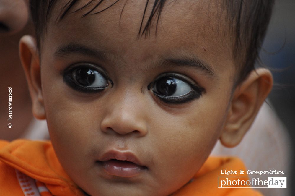 Big Black Eyes, by Ryszard Wierzbicki Big Black Eyes, by Ryszard Wierzbicki - Photojournalism, Candid Photography, Award-Winning Photography, Ryszard Wierzbicki, Photography Education