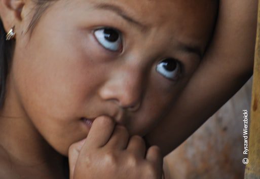 Shy, by Ryszard Wierzbicki - Photojournalism, Candid Photography, Award Winning Photography, Photography Awards, Ryszard Wierzbicki