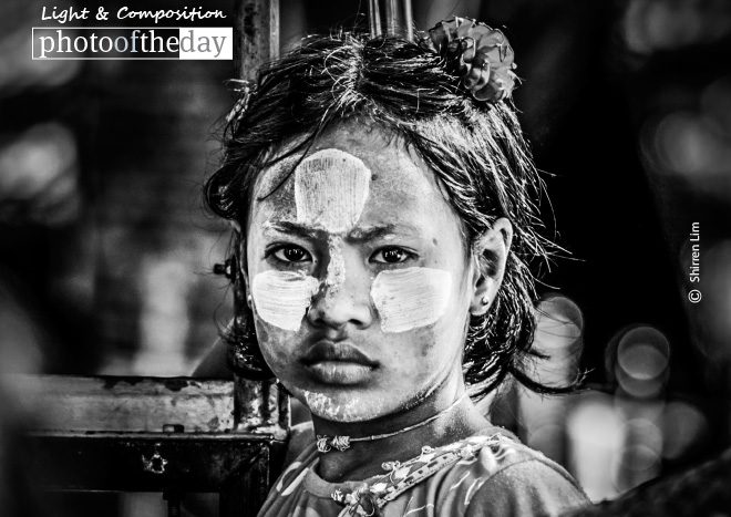 A Face in the Crowd, by Shirren Lim A Face in the Crowd, by Shirren Lim - Candid Photography, Photojournalism, Portrait Photography, Award Winning Photography, Shirren Lim