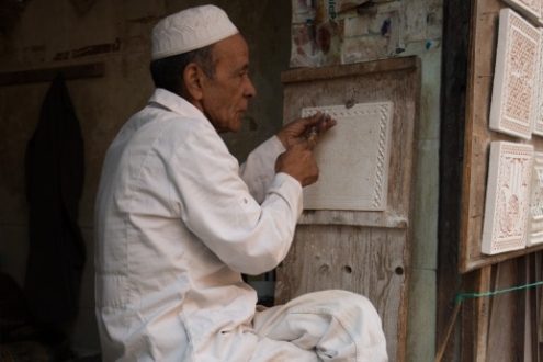 Craftsman in Marrakesh, by Ola Cedell - Street Photography, Photojournalism, Photography Awards, Photo of the Day, Marrakesh