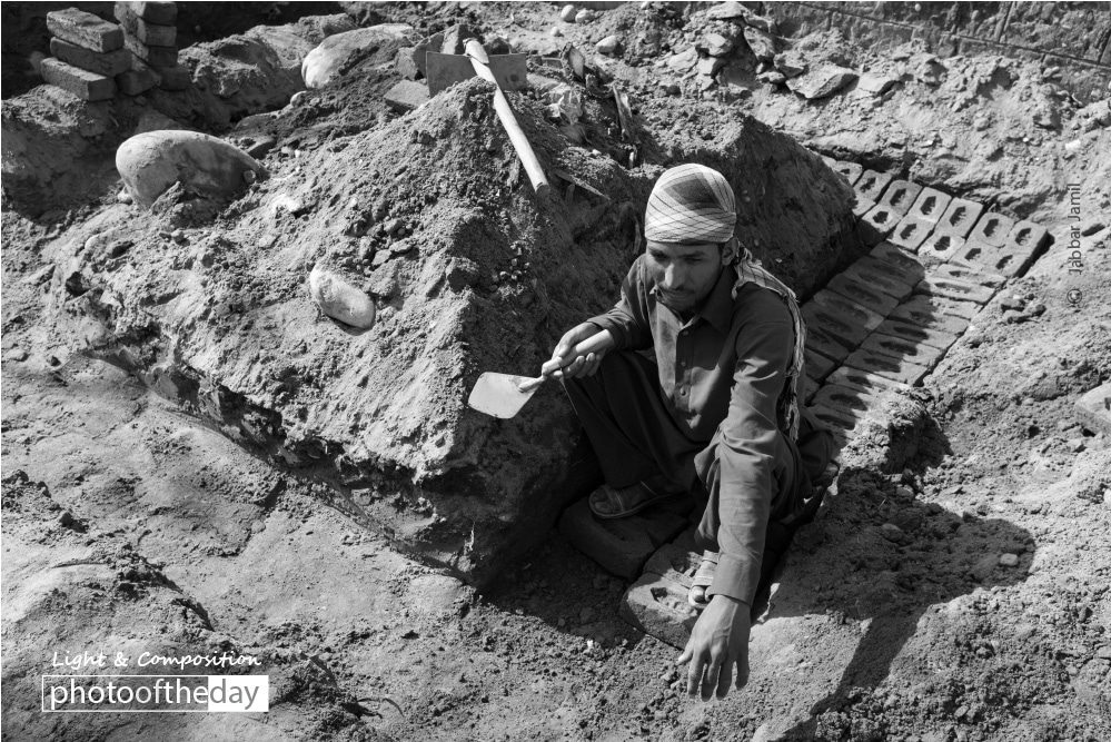Building a Room, by Jabbar Jamil - Photojournalism, Documentary Photography, Street Photography, Black and White Photography, Award Winning Photography