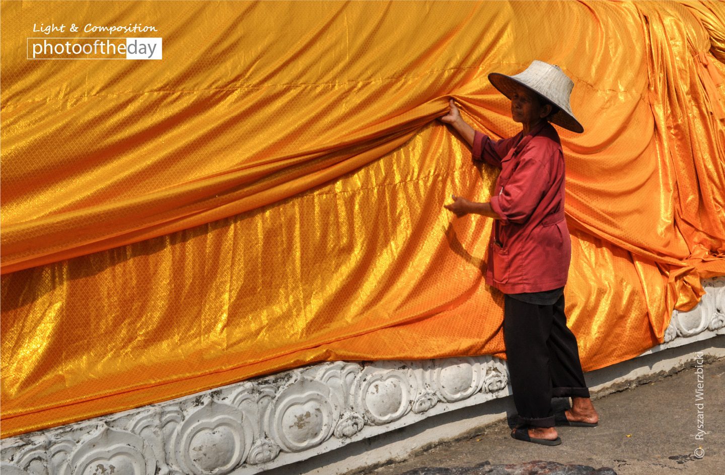 Yellow Robe, by Ryszard Wierzbicki - Photojournalism, Color Photography, Award Winning Photography,  Yellow Robe, Ryszard Wierzbicki