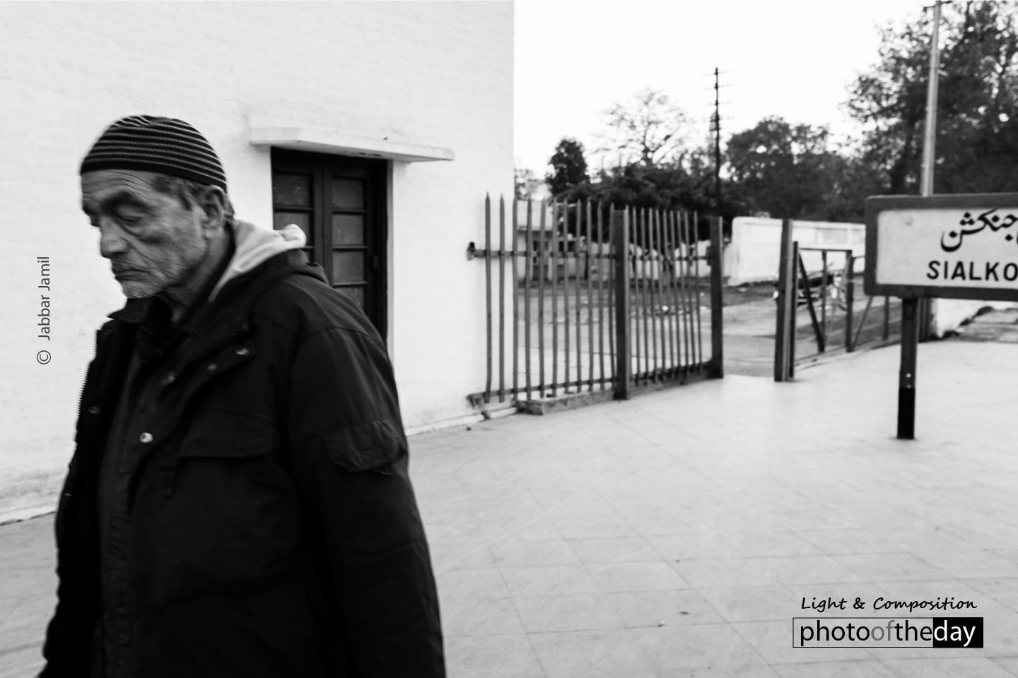 Leaving the Frame, by Jabbar Jamil Leaving the Frame, by Jabbar Jamil - Street Photography, Black and White Photography, Photojournalism, Photography Awards, Photo of the Day