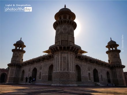 The Magnificent Mausoleum by Dipsankar Saha - Architectural Photography, Photojournalism, Photography Awards, Art Photography, Online Photography Courses