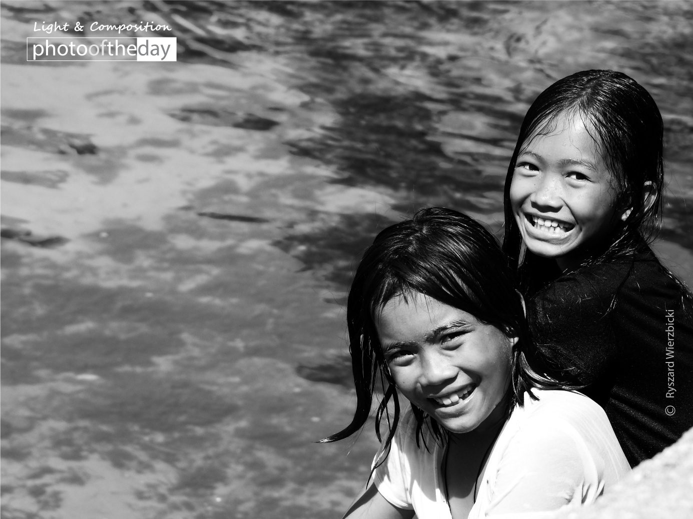 Lazi Girls by Ryszard Wierzbicki Lazi Girls by Ryszard Wierzbicki - Photojournalism, Documentary Photography, Award Winning Photography, Ryszard Wierzbicki, Light & Composition University