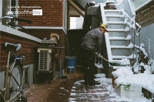 My Grandfather by Park Se Jin - Photojournalism, Street Photography, Award-Winning Photography, Photo of the Day, Photography Education