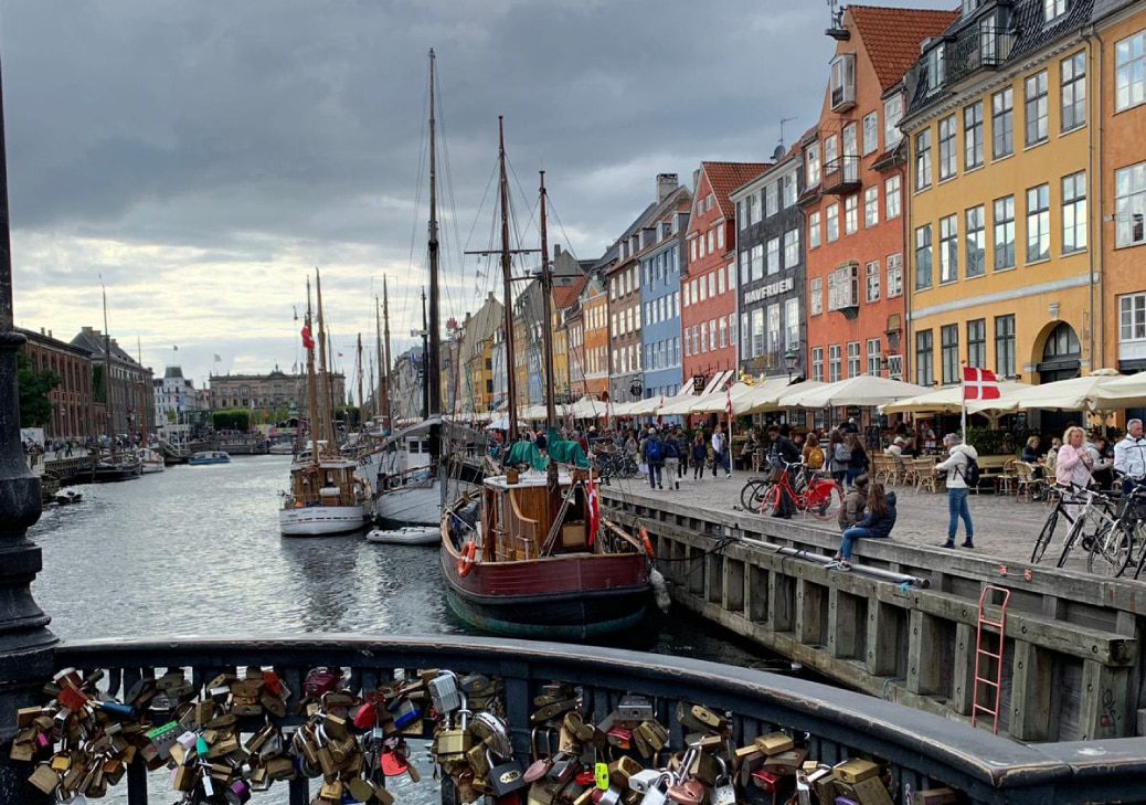 Keys for the Sunshine by Sena Sasani - Award-winning photography, Photo of the Day, Travel Photography, Art Photography, Online Photography Courses