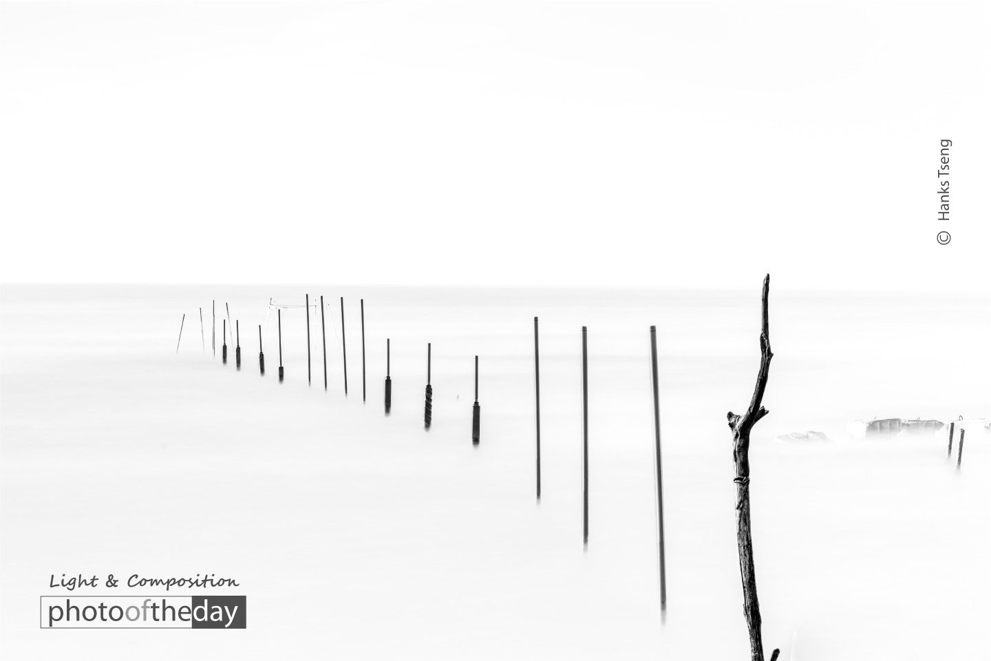 Arrangement by Hanks Tseng - Photojournalism, Black and White Photography, Photography Awards, Composition, Light & Composition University