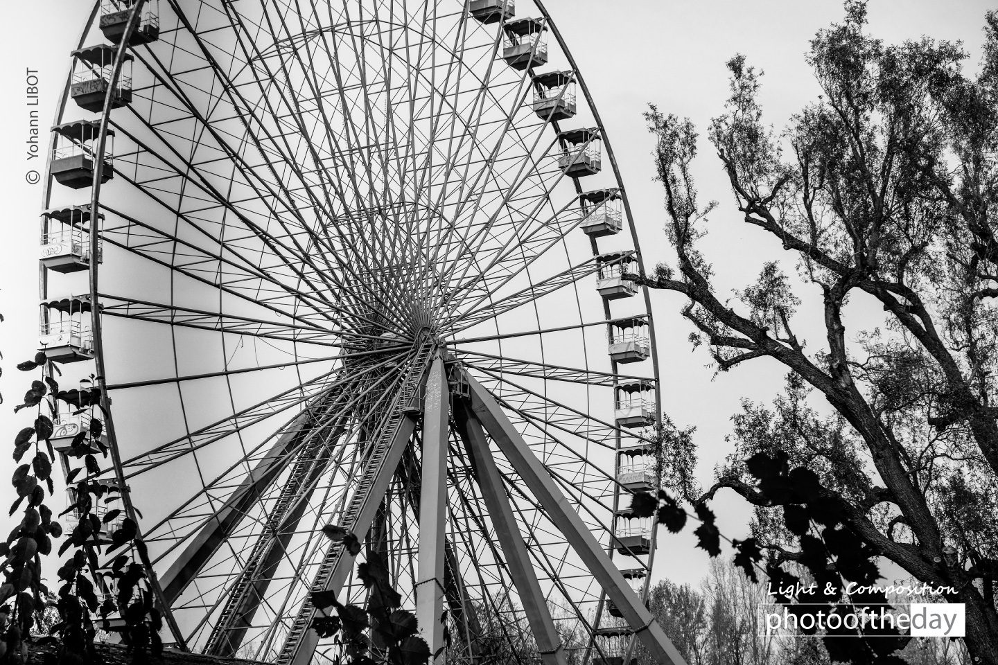 Abandoned by Yohann Libot - Photojournalism, Abandoned, Black and White Photography, Photography Awards, Art Photography