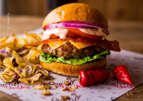Quickly Burger! by Pedro Pio - Food Photography, Photography Awards, Photo of the Day, Online Photography Courses, Art Photography