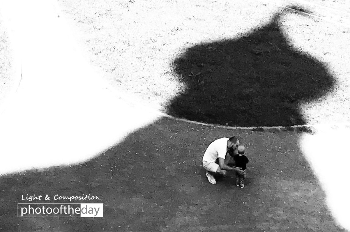 The Solace by Pavel Yudin The Solace by Pavel Yudin - Photojournalism, Award-Winning Photography, Black and White Photography, Pavel Yudin, Light & Composition University