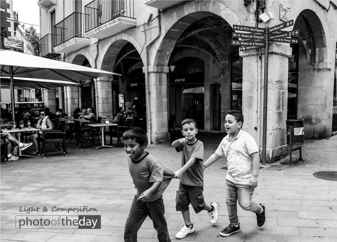 Fun Game by Denis Talypov - Street Photography, Photography Awards, Photo of the Day, Denis Talypov,  Award Winning Photography