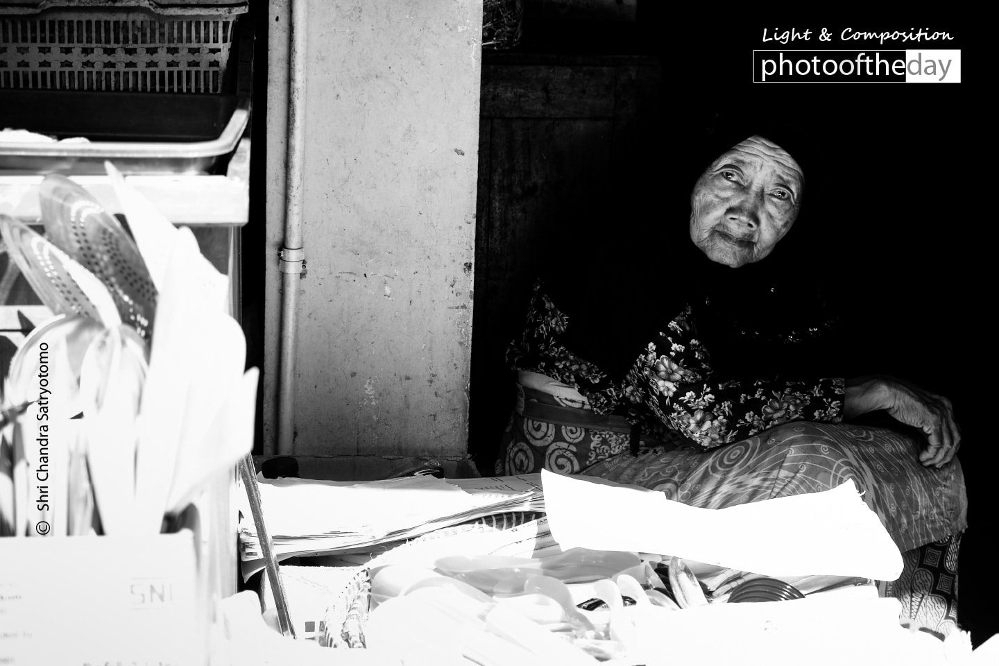 Senior Citizen by Shri Chandra Satryotomo Senior Citizen by Shri Chandra Satryotomo - Photojournalism, Photography Awards, Photo of the Day, Candid Photography, Art Photography