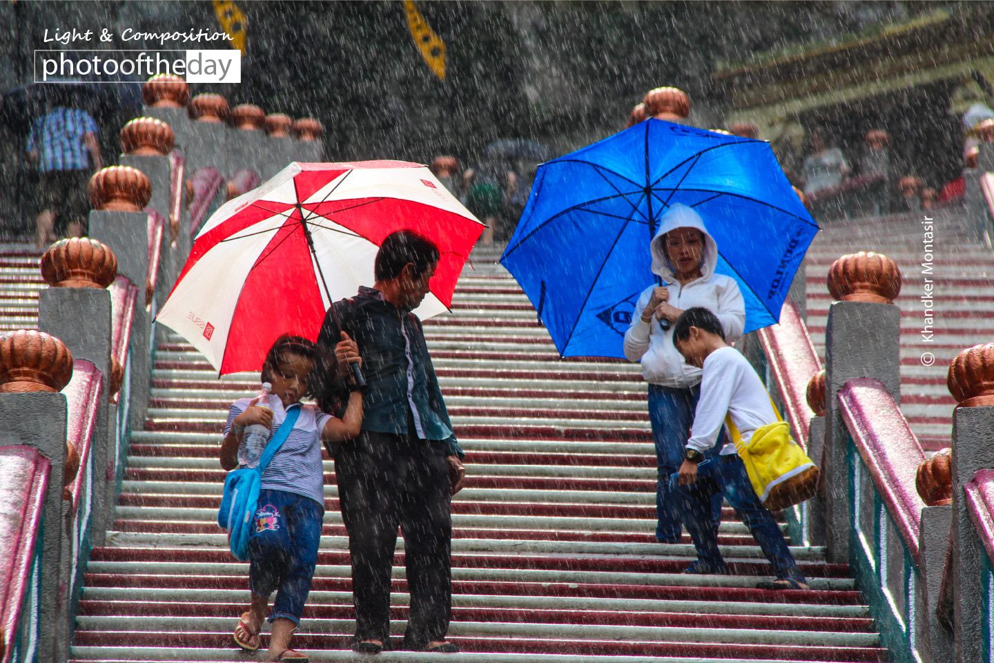 A Candid Moment at Batu Caves by Montasir Khandker Photo of the day 18062020 1n