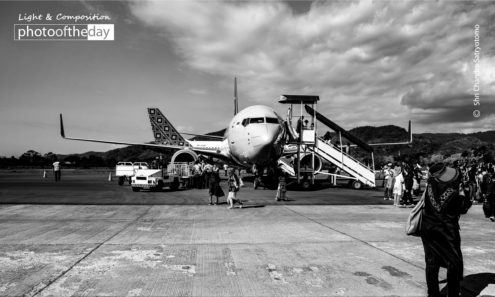 After Landing by Shri Chandra Satryotomo - Photojournalism, Travel Photography, Award-Winning Photography, Photography Awards, Light & Composition University