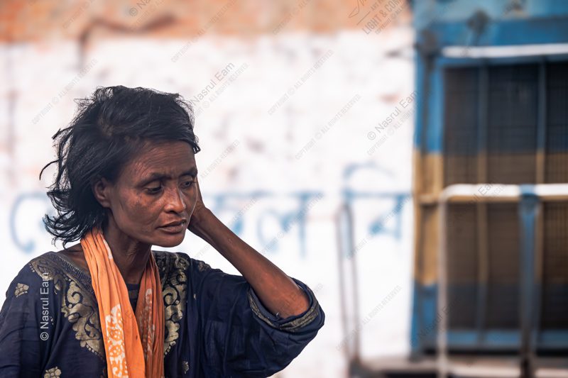Woman with an Orange Scarf nasrul eam 20250922 Dhaka Rajshahi Train EN1 0797