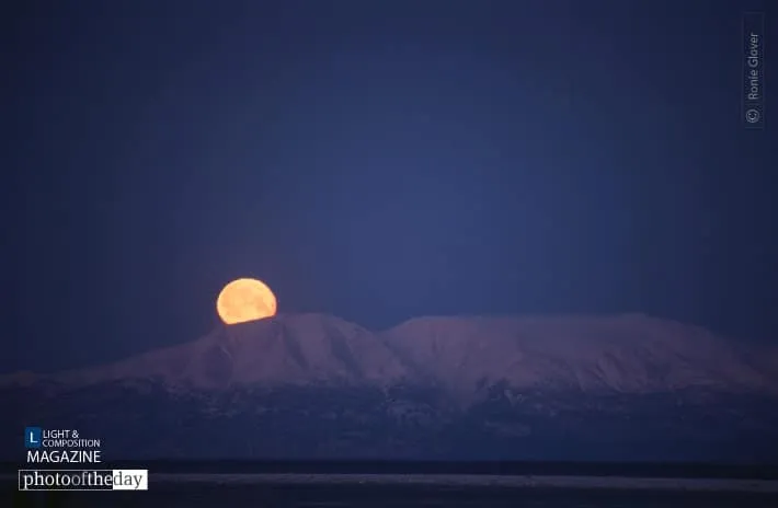 Moonset over Mt Susitna by Ronnie Glover