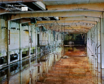 Wills Building by Barry Cawston