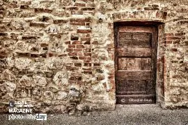 Sorry, We're Closed, by Sébastien Beun - Architectural Photography, Photo of the Day, Award Winning Photography, Photography Awards, Sébastien Beun