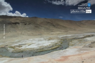 On the way to Tso kar by Dipanjan Mitra