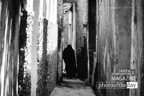 Across the Alley, by Mohammad Saiful Islam - Photojournalism, Black and White Photography, Documentary Photography, Photography Awards, Online Photography Courses