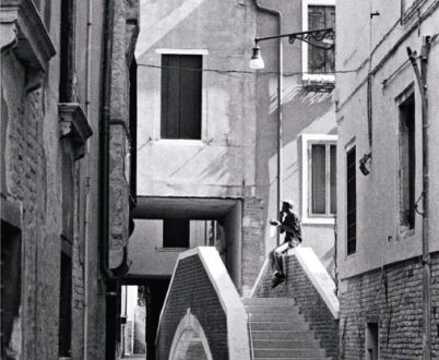 Bridge Break, by Nilla Palmer - Photojournalism, Black and White Photography, Street Photography, Documentary Photography, Nilla Palmer