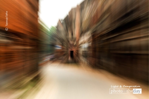 Flash Back of Panam City, by Tanmoy Saha - Photojournalism, Photography Awards, Panam City, Zoom Blur, Motion Photography