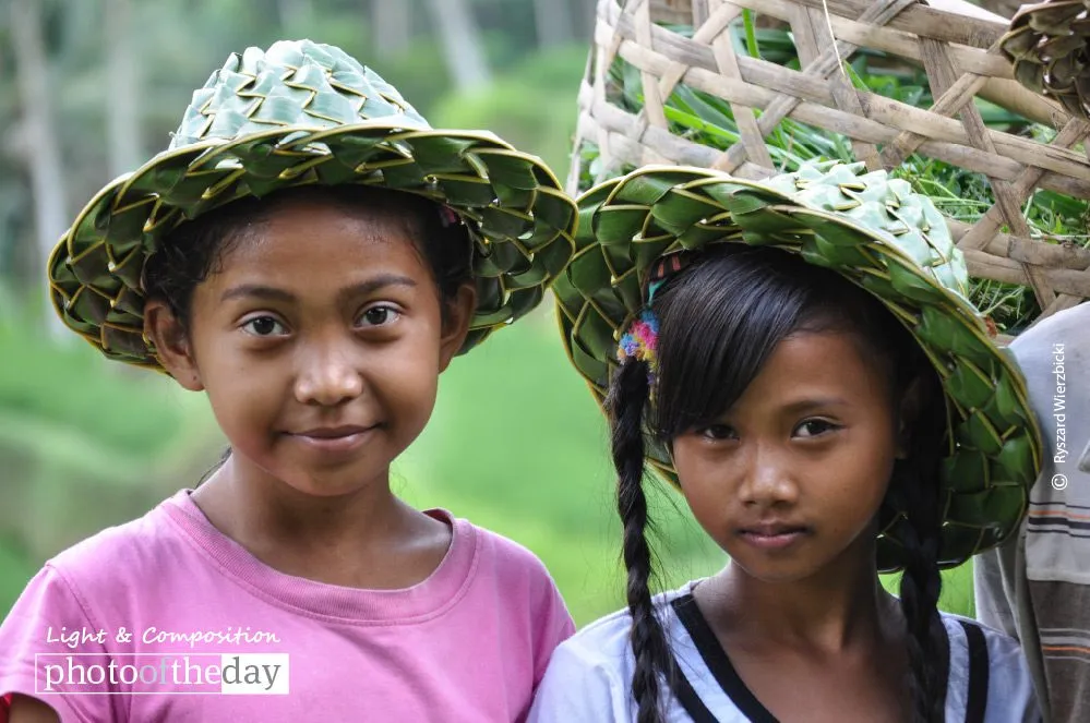 Balinese Girls by Ryszard Wierzbicki