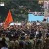 Making Way through the Throng, by Sudeep Mehta - Photojournalism, Documentary Photography, Award Winning Photography, Sudeep Mehta,  India