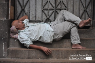 Mumbai Siesta by Ryszard Wierzbicki