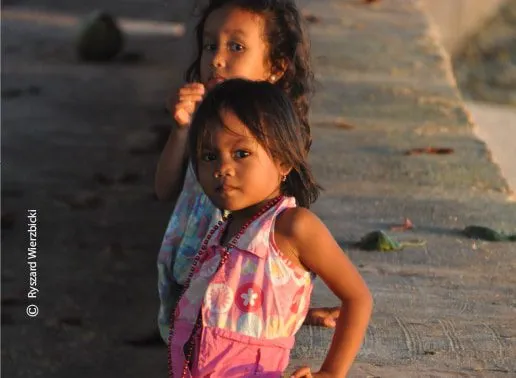 Girls on the Sea Shore by Ryszard Wierzbicki