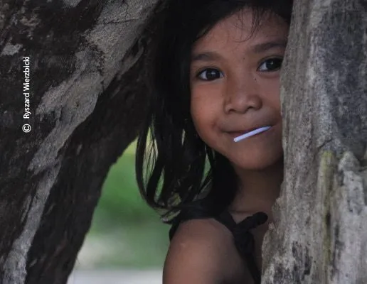 An Alimanguan Girl by Ryszard Wierzbicki