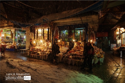 Snowing in Diyarbakir Bazaar, by Mehmet Masum - Photojournalism, Night Photography, Documentary Photography, Photography Awards, Mehmet Masum Suer