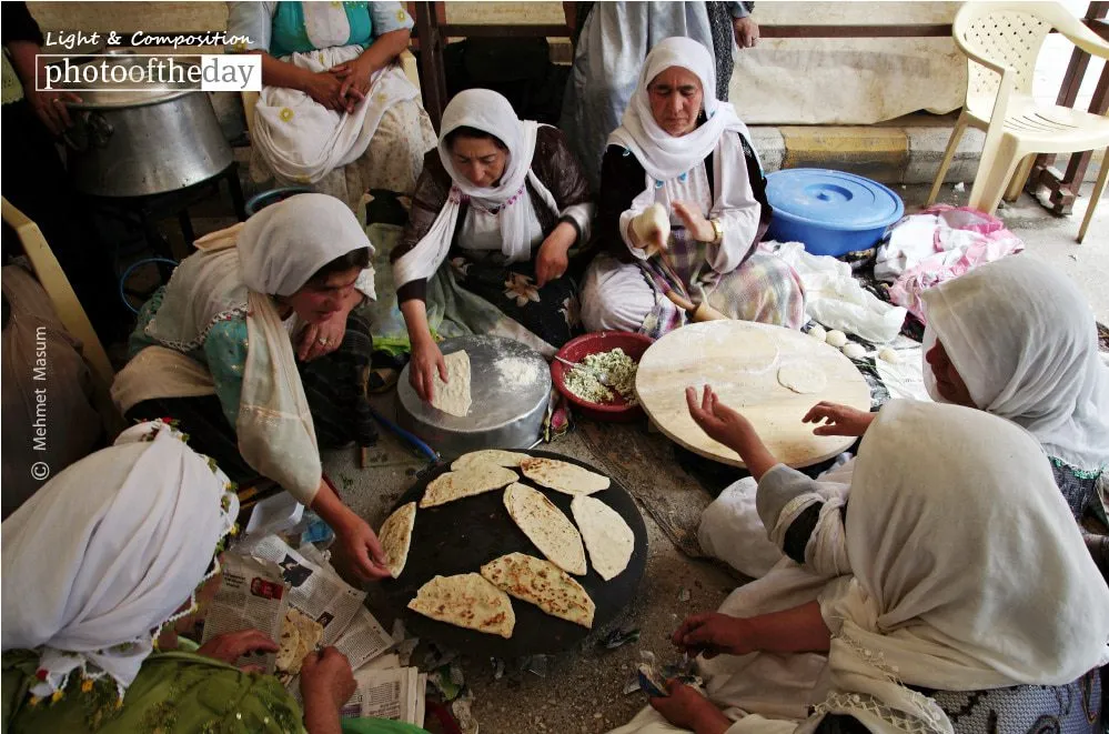 Traditional Kurdish Pie Baking by Mehmet Masum