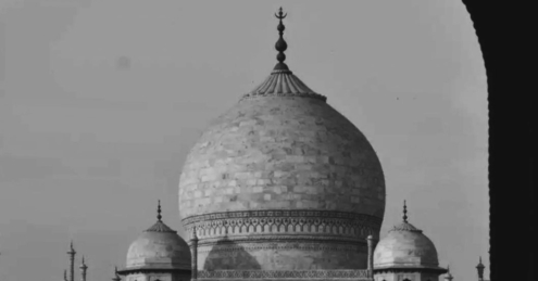 First Glimpse of Taj Mahal by Swati Iyer - Taj Mahal photography, travel photography, award-winning photography, photo of the day, Light & Composition University