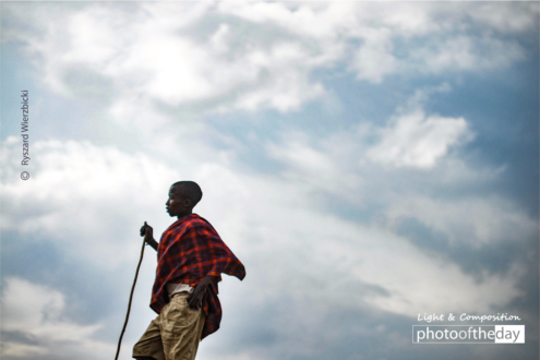 Maasai Walker by Ryszard Wierzbicki - Photojournalism, Maasai, Photography, Ryszard Wierzbicki, Photo of the Day