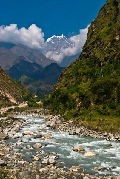 The Valley River and the Cloud-Shrouded Peak - landscape photography techniques, nature photography guide, photography composition, visual storytelling photography, photography education, professional photo guides